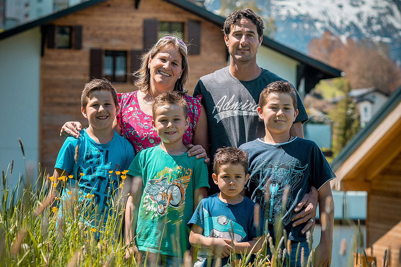 Familien Manuela und Damian Amstutz mit ihren Kinder